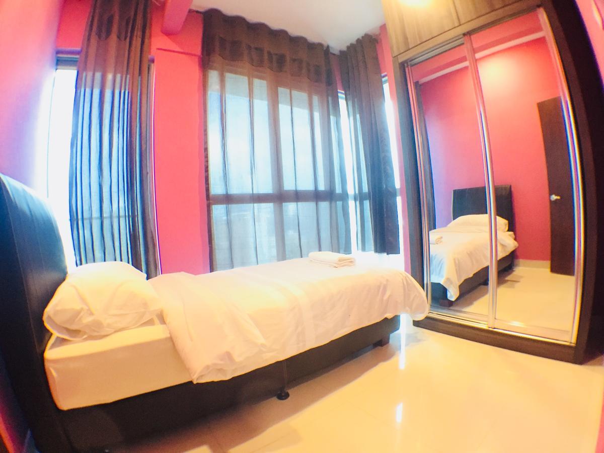 Regalia Suites By Ihost Kuala Lumpur Bagian luar foto