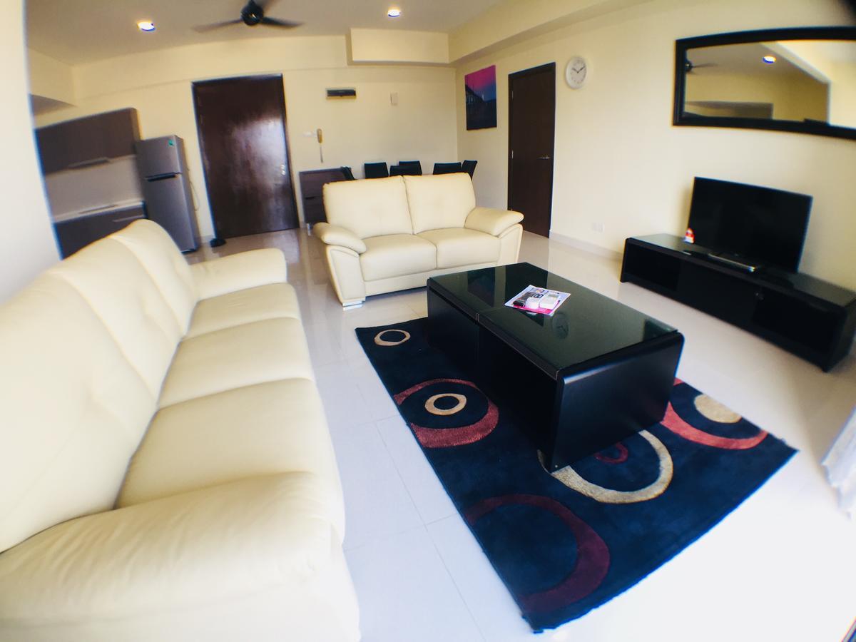Regalia Suites By Ihost Kuala Lumpur Bagian luar foto
