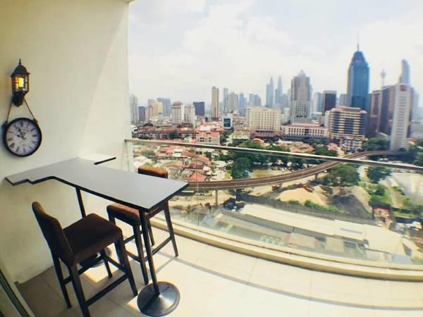 Regalia Suites By Ihost Kuala Lumpur Bagian luar foto